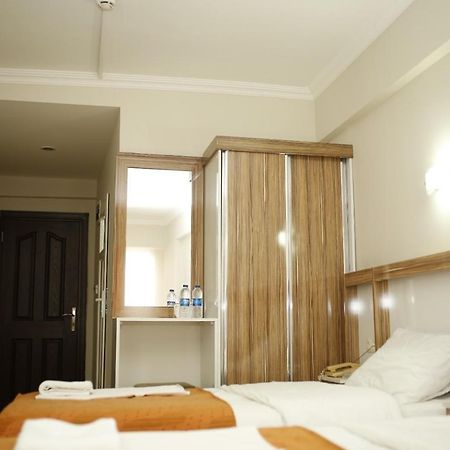 Özhan Hotel Antalya Buitenkant foto