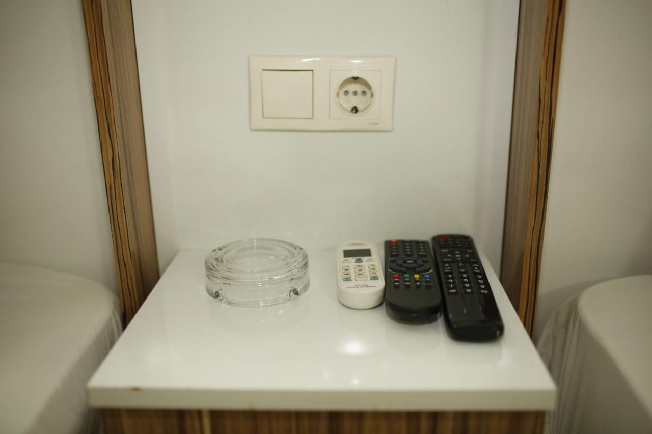 Özhan Hotel Antalya Buitenkant foto