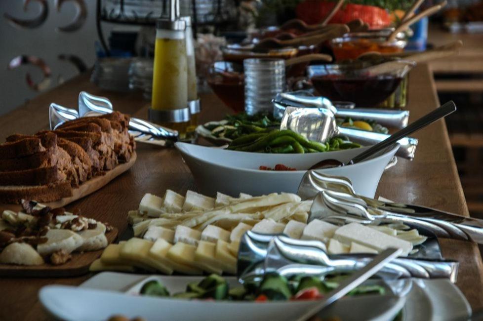 Özhan Hotel Antalya Buitenkant foto